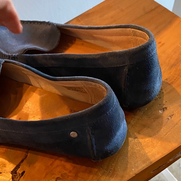UGG women’s  Slip-On Loafers sz 9.5 - Picture 8 of 9